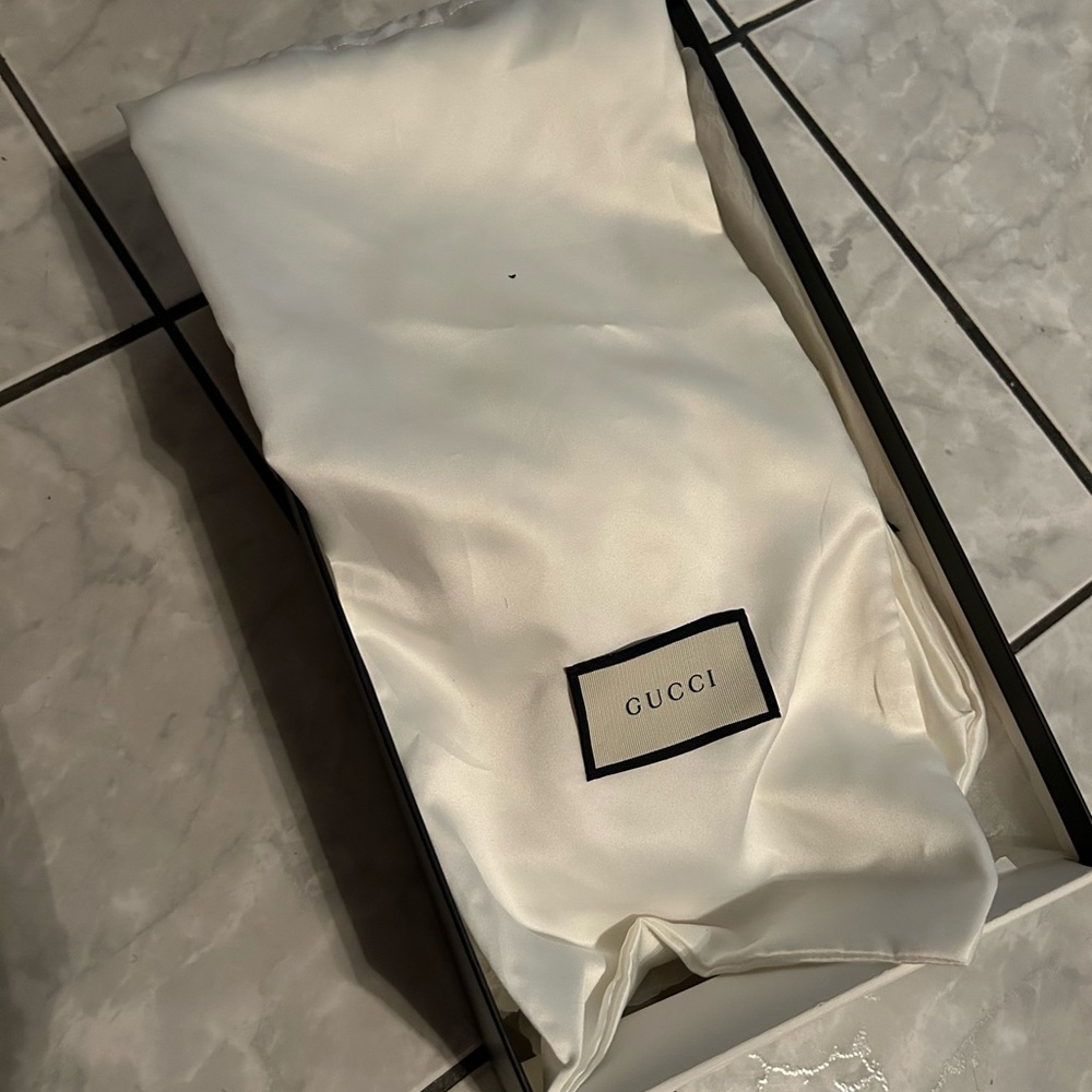 Gucci Shoes - Picture 6 of 6
